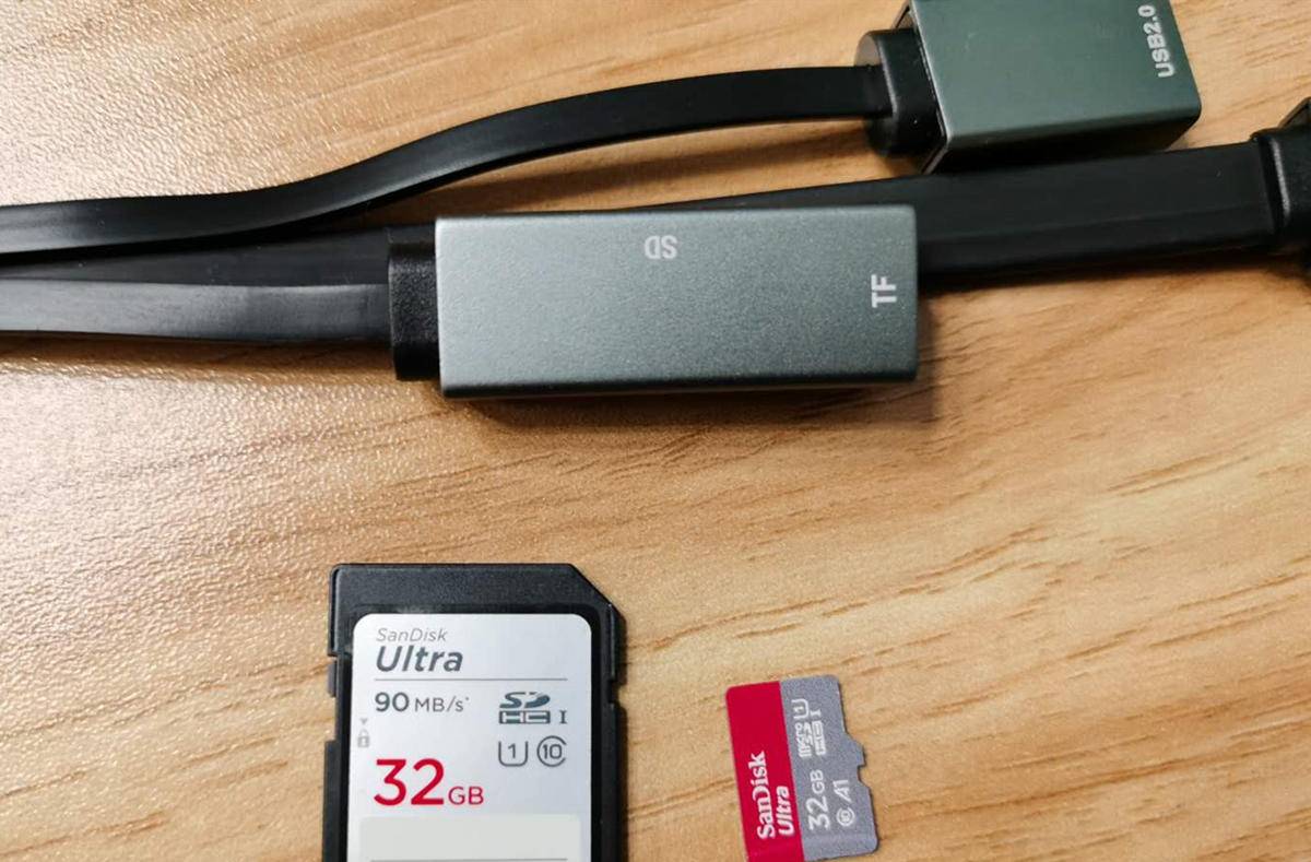 毕亚兹分线器测评：USB3.0/SD/TF读卡功能通通配齐