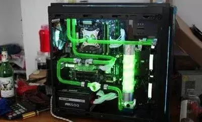 电脑机箱漏电怎么办？就该这么解决！