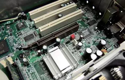 可配八代酷睿的Z370/H370/B360/H310主板该如何选择？