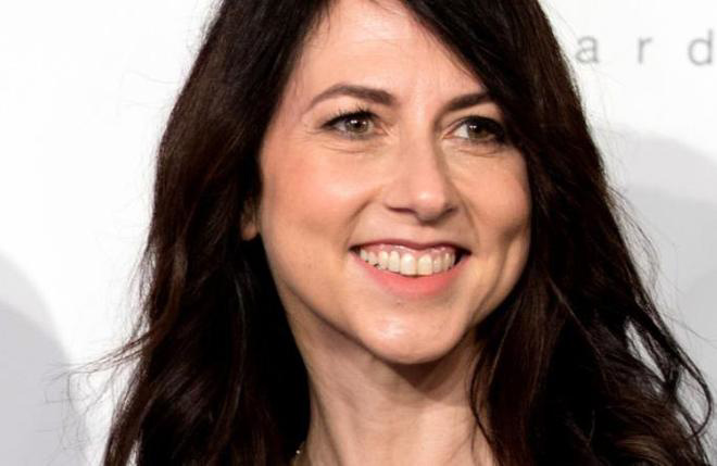 贝索斯前妻去年减持 250 万股亚马逊股票,价值 85 亿美元