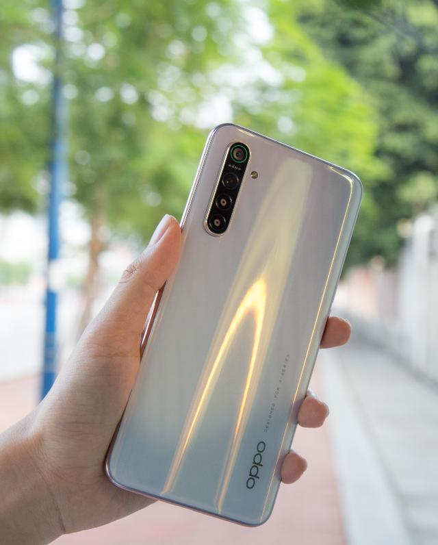 oppok5最新价格(oppok5报价8+128)