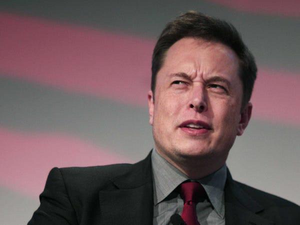 苹果造车的隐秘往事：乔布斯的遗愿，特斯拉的墓地，库克的退休金