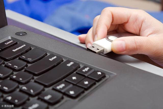 不带任何第三方软件的原版WIN10系统安装，看了都会！